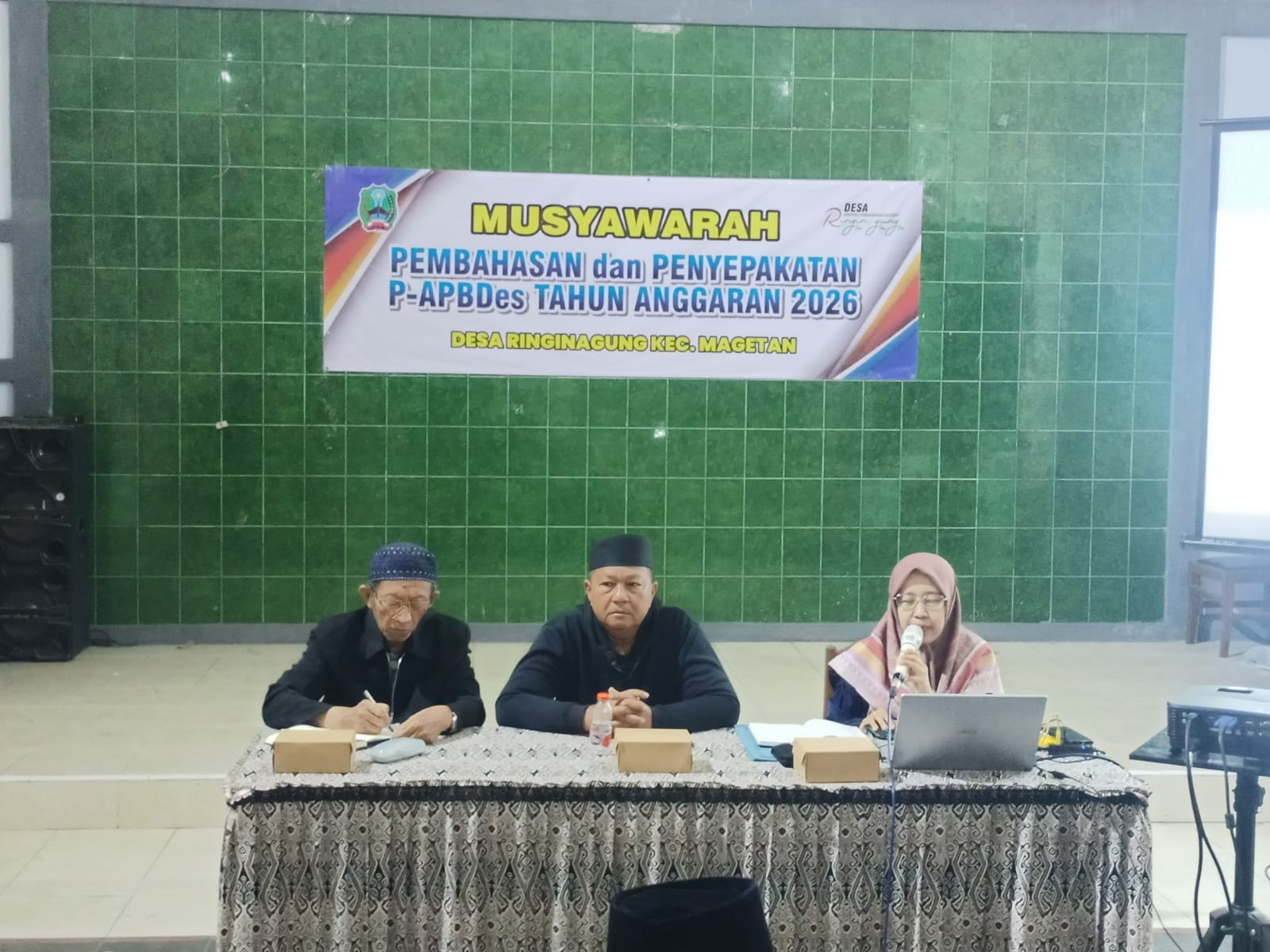 PEMDES RINGINAGUNG GELAR MUSYAWARAH PEMBAHASAN DAN PENYEPAKATAN P-APBDES TAHUN ANGGARAN 2026
